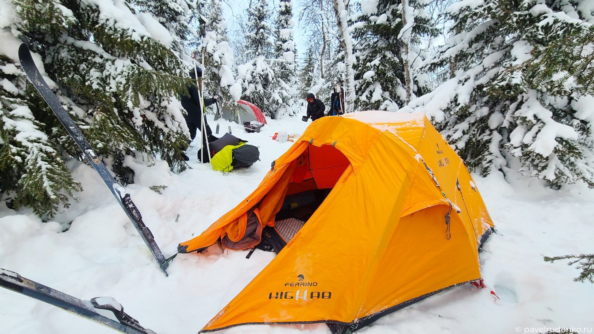 Фотография Ferrino Piller 2: Жесткий обзор палатки.