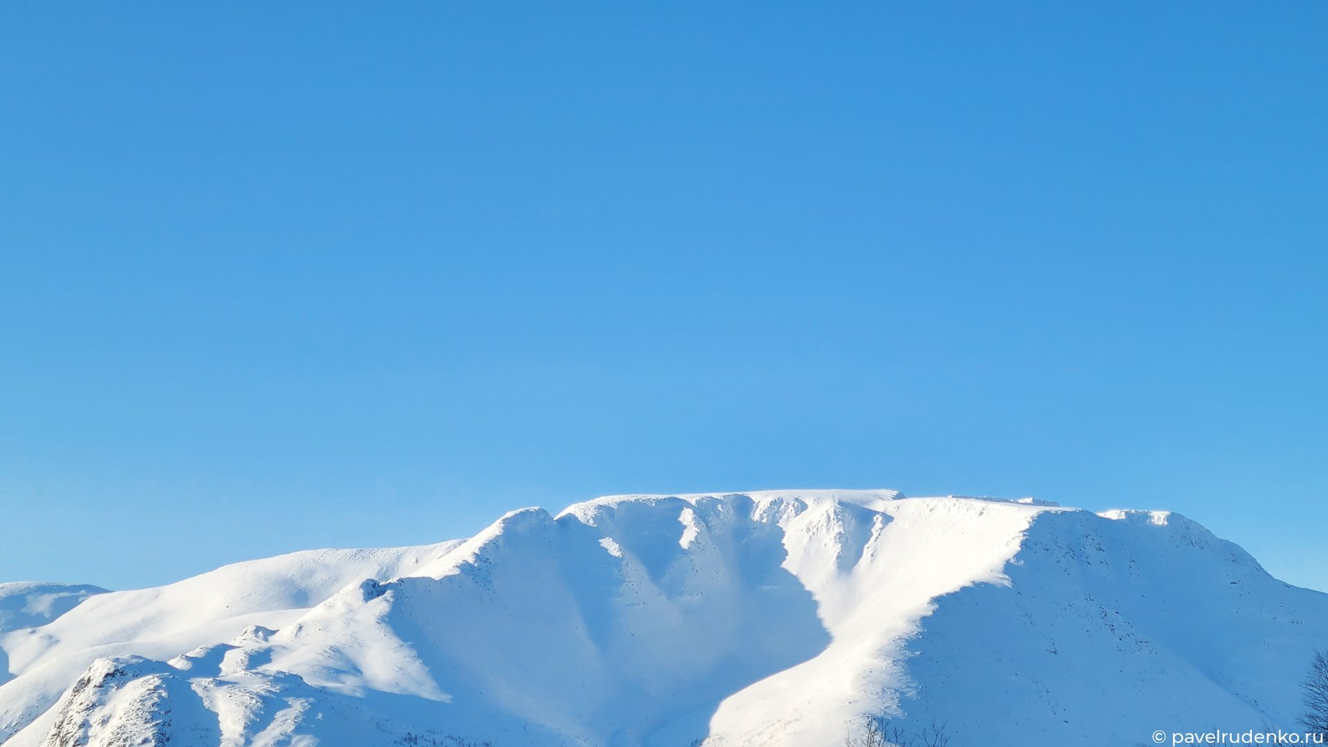 Фотография Вудъявчорр Хибины Кировск Кольский полуостров горы лавинные курсы лыжный туризм