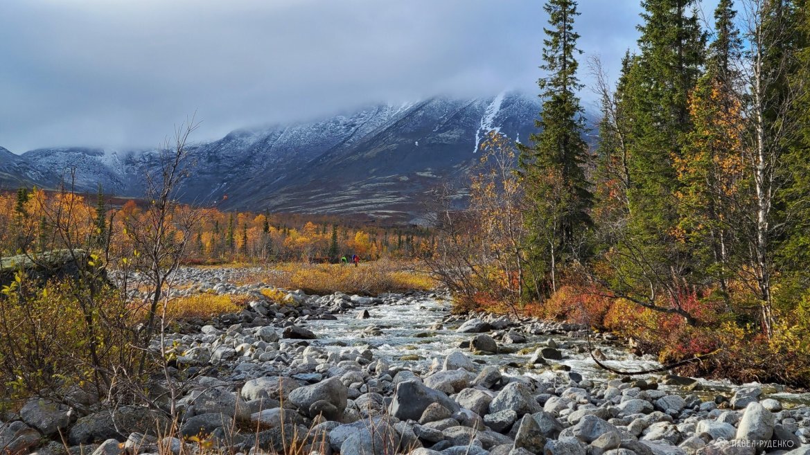 Фотография Aussicht auf den Berg Kukiswumchorr, Herbst, Khibiny.