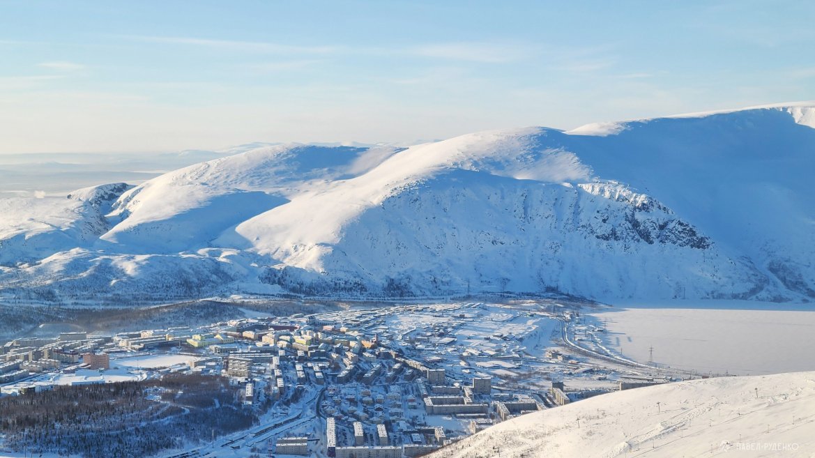 Фотография Khibiny Kirovsk kola半岛北部冬季山脉
