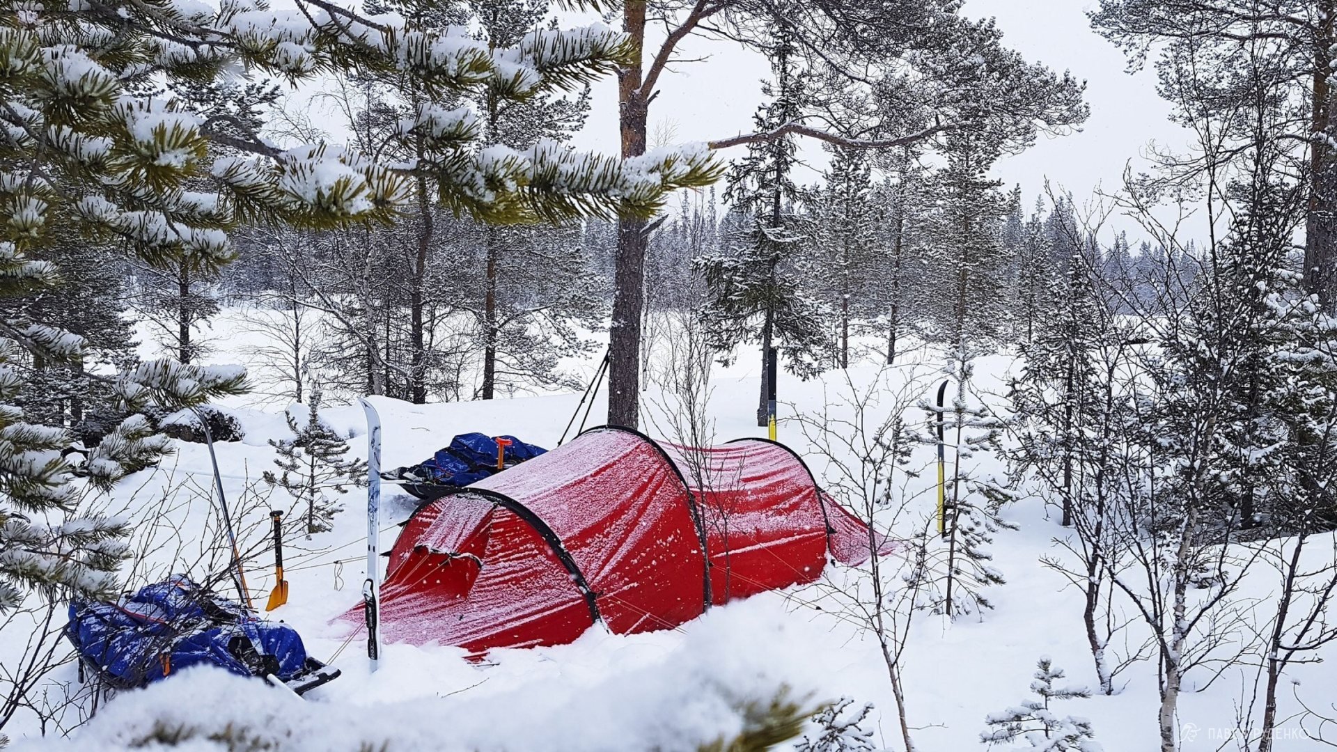 Фотография Hilleberg Nallo 2 GT Белое море