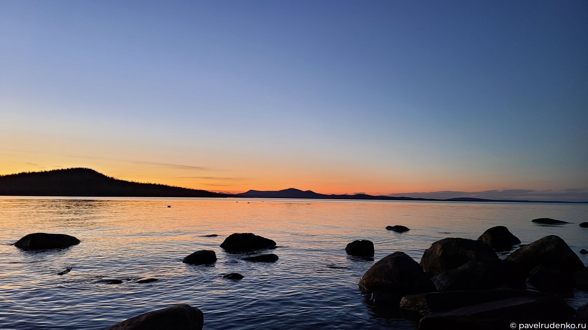 Фотография Озеро Имандра на закате. Хибины.