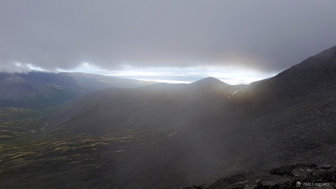 Фотография View to the south of the gorge from the pass Arsenina, Western Khibiny.