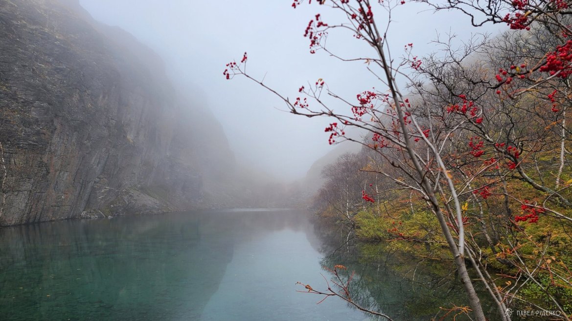 Фотография Smaragdsee im Tal Аку-Аку. Khibiny. 25 September.
