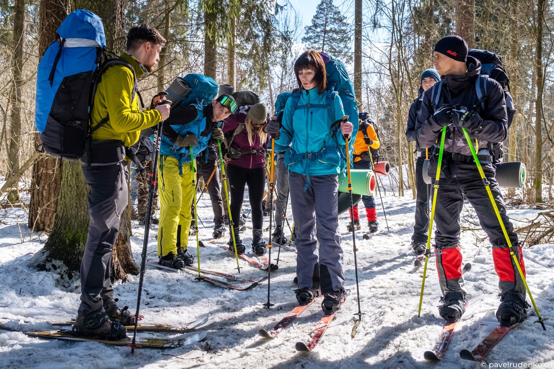 Фотография зимний туризм на лыжах, выбираем длину инструкция 