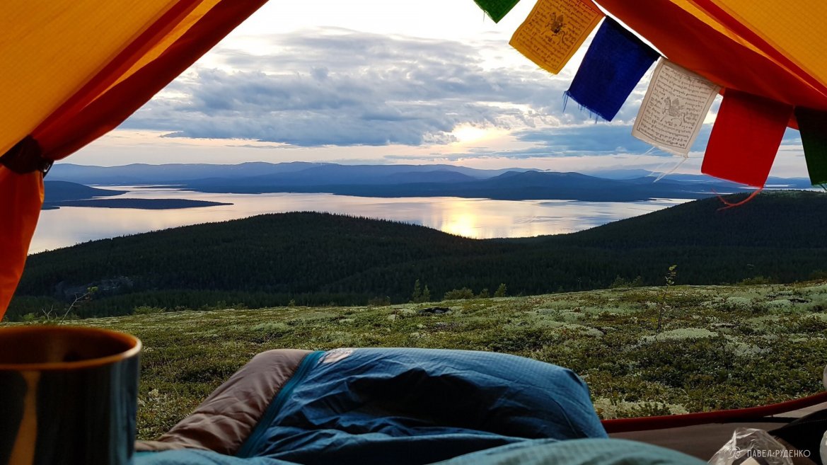 Фотография På fjellet ved siden av Akua-Akua-gjølet, utsikt over Imandra-sjøen, Khibiny.